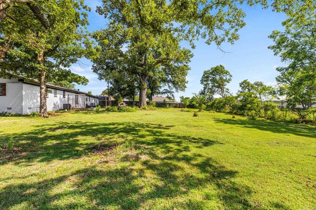 761 Peyton St, Ward, AR 72176