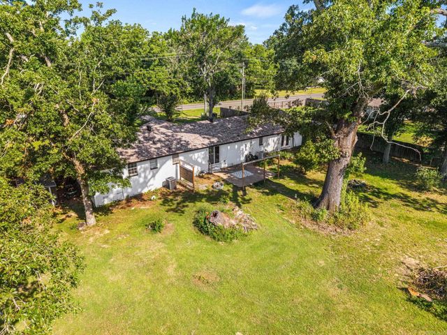 761 Peyton St, Ward, AR 72176