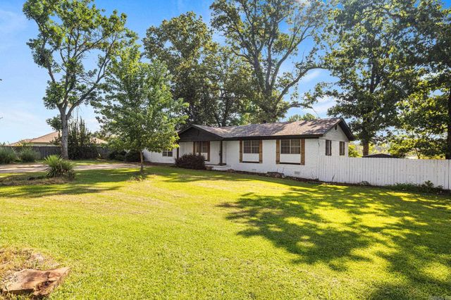761 Peyton St, Ward, AR 72176