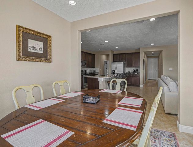 1136 Vallecito Loop NW, Los Lunas, NM 87031