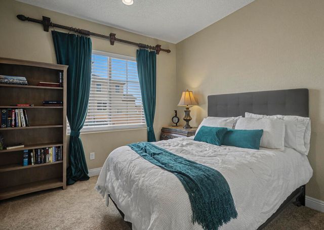 1136 Vallecito Loop NW, Los Lunas, NM 87031