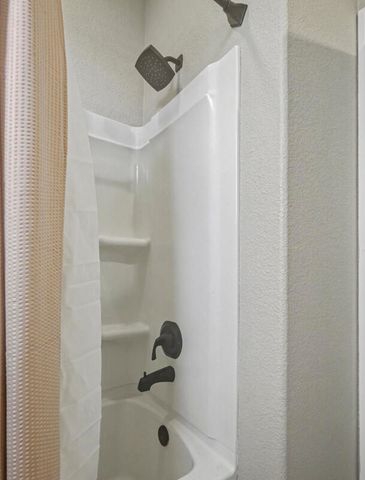 1136 Vallecito Loop NW, Los Lunas, NM 87031