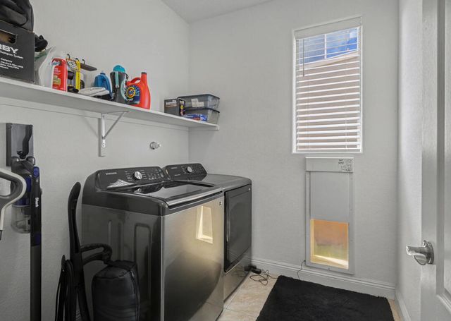 1136 Vallecito Loop NW, Los Lunas, NM 87031