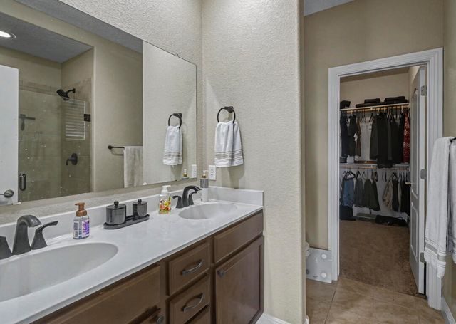 1136 Vallecito Loop NW, Los Lunas, NM 87031