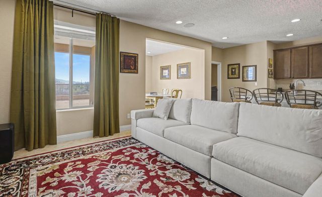 1136 Vallecito Loop NW, Los Lunas, NM 87031