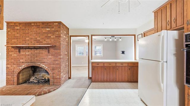 6070 Blue Bonnet Lane, Winston-salem, NC 27103