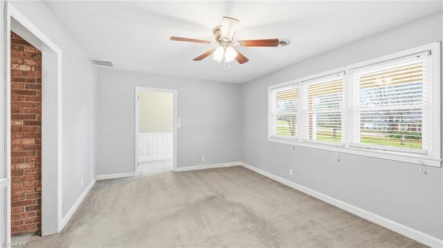 6070 Blue Bonnet Lane, Winston-salem, NC 27103