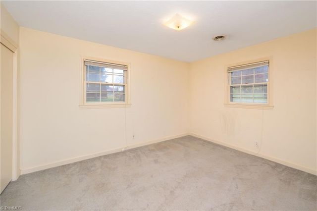 6070 Blue Bonnet Lane, Winston-salem, NC 27103