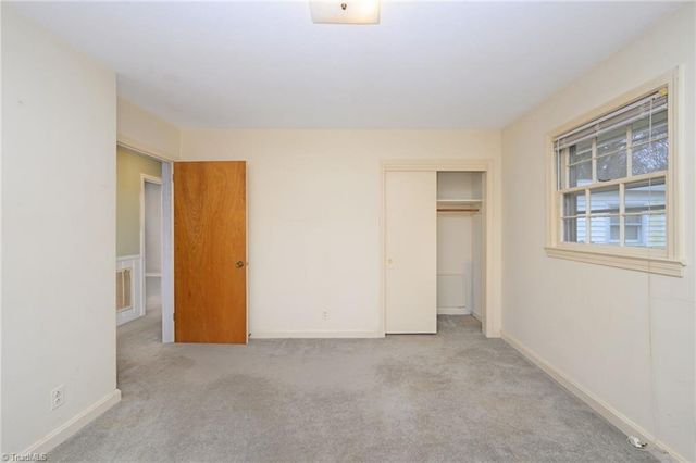 6070 Blue Bonnet Lane, Winston-salem, NC 27103