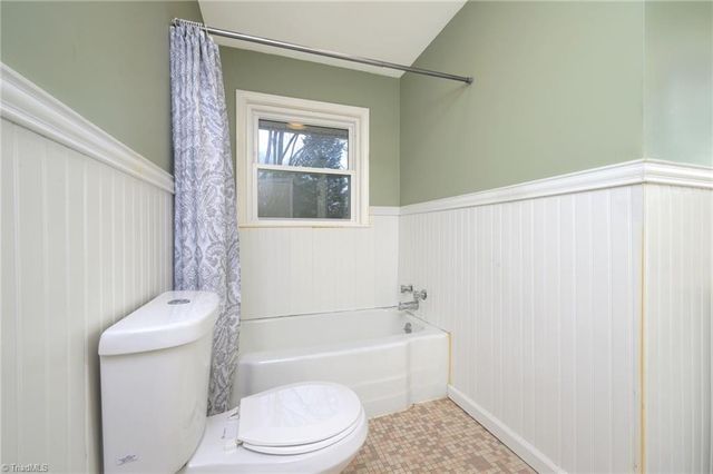 6070 Blue Bonnet Lane, Winston-salem, NC 27103