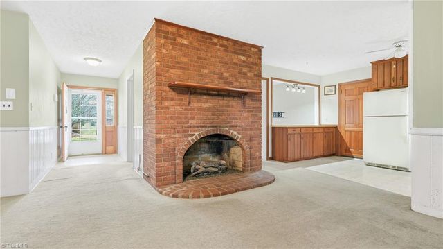 6070 Blue Bonnet Lane, Winston-salem, NC 27103