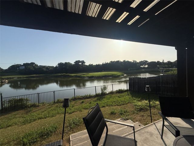 1316 Cog Hill Drive, Fort Worth, TX 76120