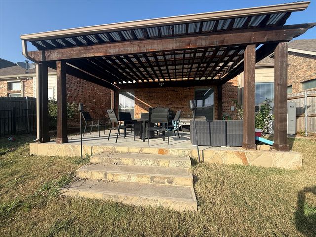 1316 Cog Hill Drive, Fort Worth, TX 76120