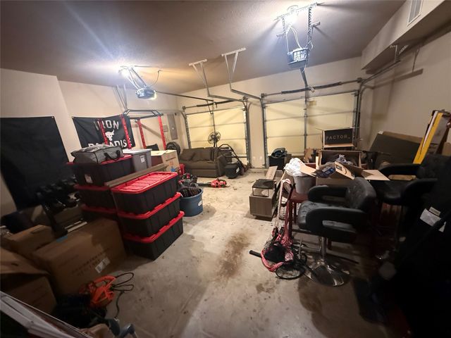1316 Cog Hill Drive, Fort Worth, TX 76120