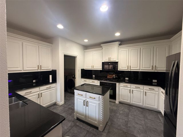 1316 Cog Hill Drive, Fort Worth, TX 76120