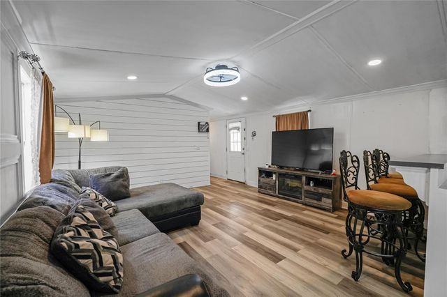 20398 Birch Drive, Montgomery, TX 77356