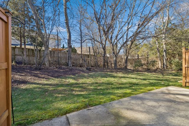 427 Waterbrook Dr, Mount Juliet, TN 37122