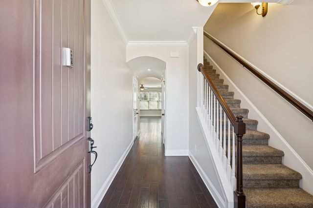 427 Waterbrook Dr, Mount Juliet, TN 37122