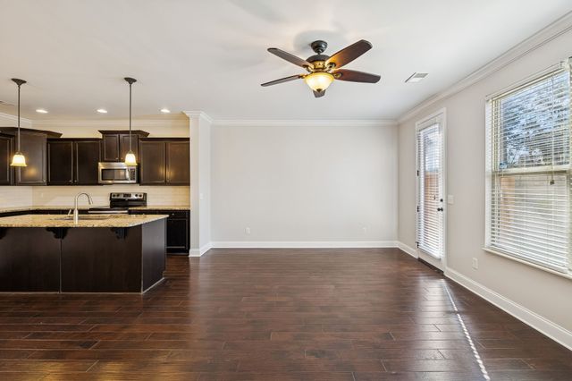 427 Waterbrook Dr, Mount Juliet, TN 37122