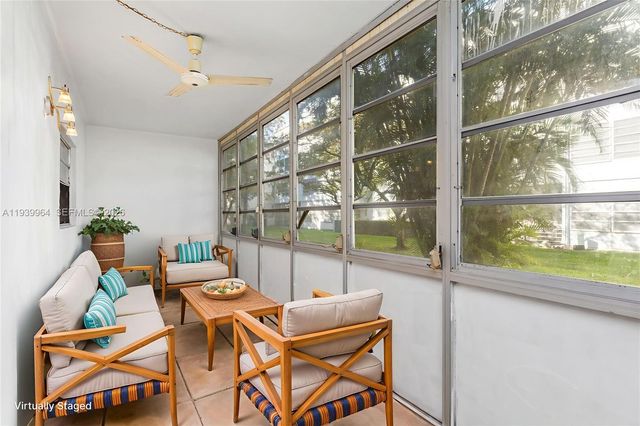 3990 NW 42nd Ave 106, Lauderdale Lakes, FL 33319