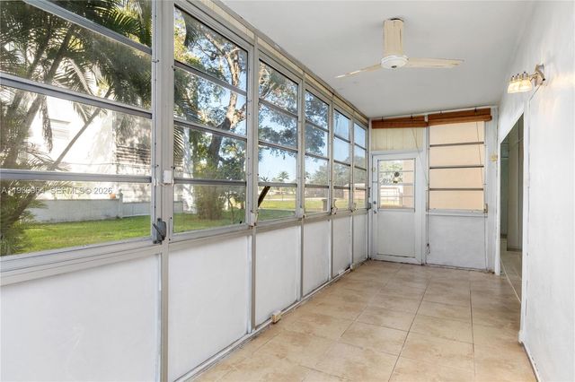 3990 NW 42nd Ave 106, Lauderdale Lakes, FL 33319