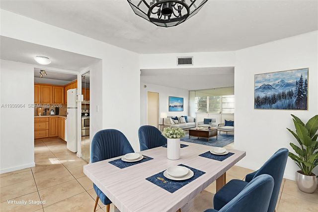 3990 NW 42nd Ave 106, Lauderdale Lakes, FL 33319