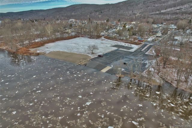 37 Holbrook Street, Port Jervis, NY 12771