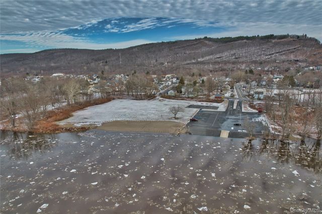 37 Holbrook Street, Port Jervis, NY 12771