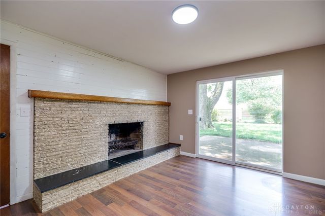 320 Camborne Drive, Englewood, OH 45322