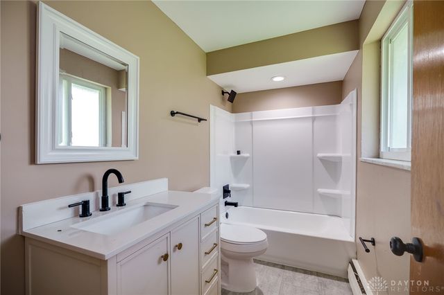 320 Camborne Drive, Englewood, OH 45322