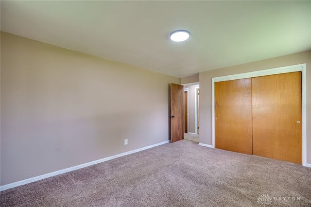 320 Camborne Drive, Englewood, OH 45322