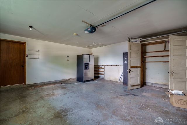 320 Camborne Drive, Englewood, OH 45322