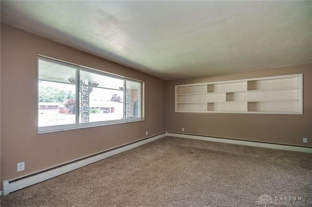 320 Camborne Drive, Englewood, OH 45322