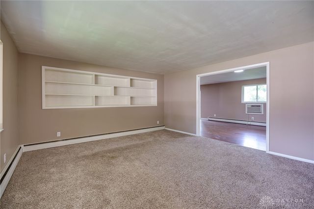 320 Camborne Drive, Englewood, OH 45322