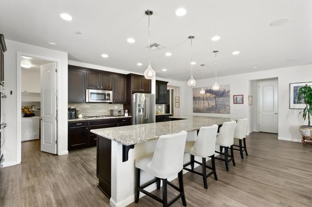 10092 Avocado Way, Elk Grove, CA 95757