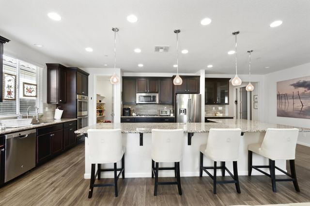 10092 Avocado Way, Elk Grove, CA 95757