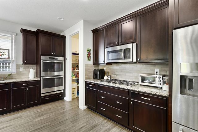 10092 Avocado Way, Elk Grove, CA 95757