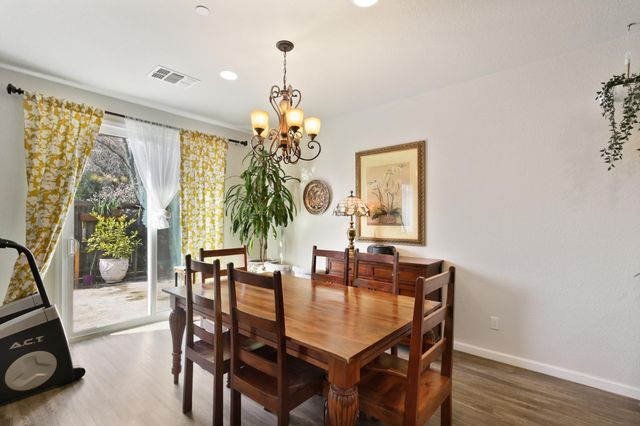 10092 Avocado Way, Elk Grove, CA 95757