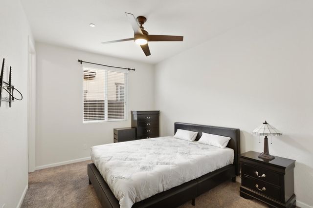 10092 Avocado Way, Elk Grove, CA 95757