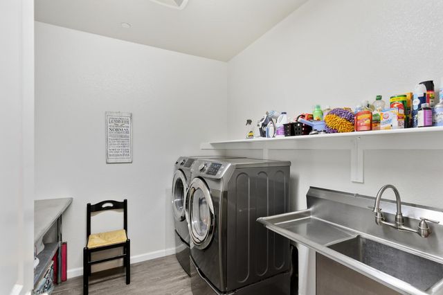 10092 Avocado Way, Elk Grove, CA 95757