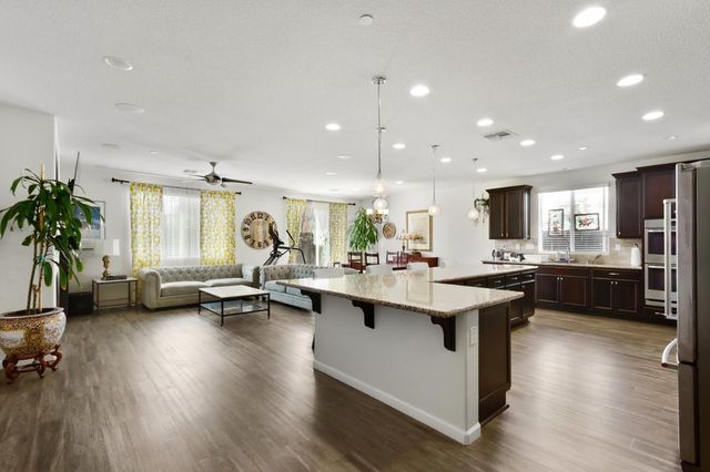 10092 Avocado Way, Elk Grove, CA 95757