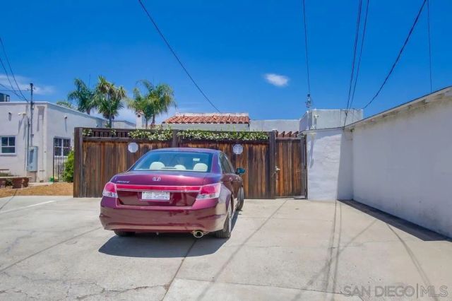 4153 Adams, San Diego, CA 92116