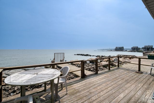 57 Circle Beach Road, Madison, CT 06443