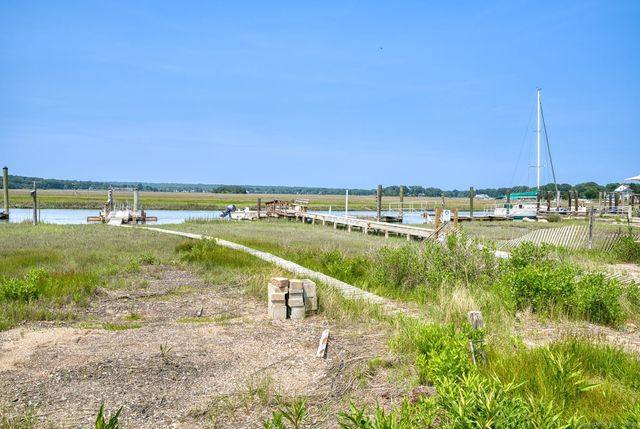 57 Circle Beach Road, Madison, CT 06443