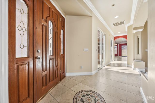 3727 Park Mountain Drive, Bakersfield, CA 93308