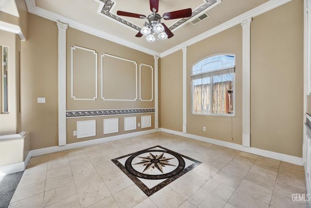 3727 Park Mountain Drive, Bakersfield, CA 93308