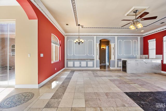 3727 Park Mountain Drive, Bakersfield, CA 93308