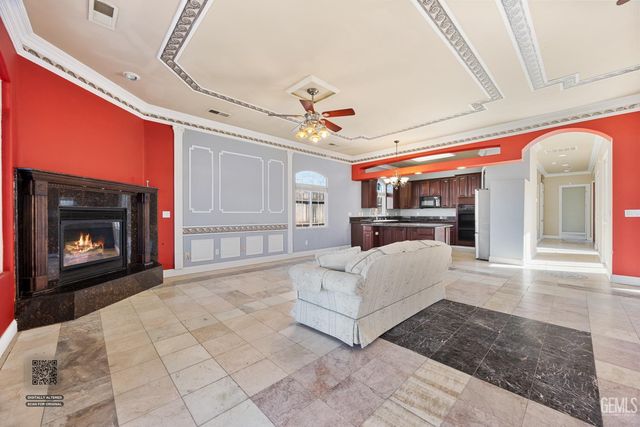 3727 Park Mountain Drive, Bakersfield, CA 93308