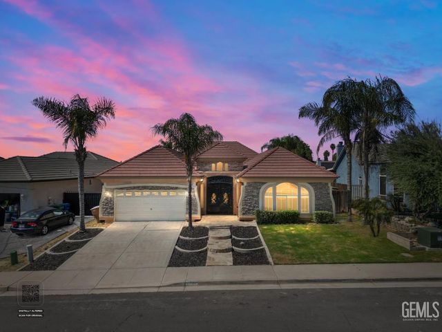 3727 Park Mountain Drive, Bakersfield, CA 93308