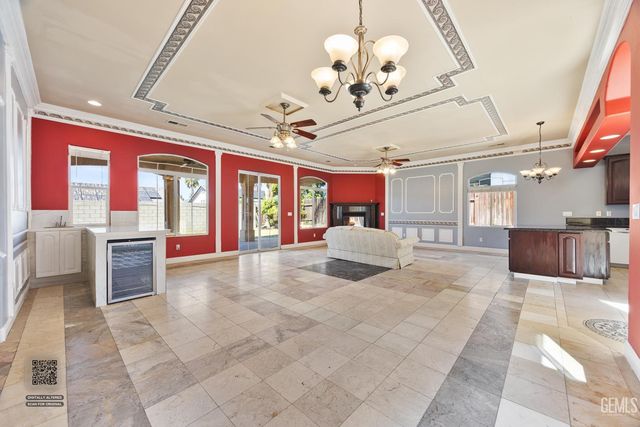 3727 Park Mountain Drive, Bakersfield, CA 93308